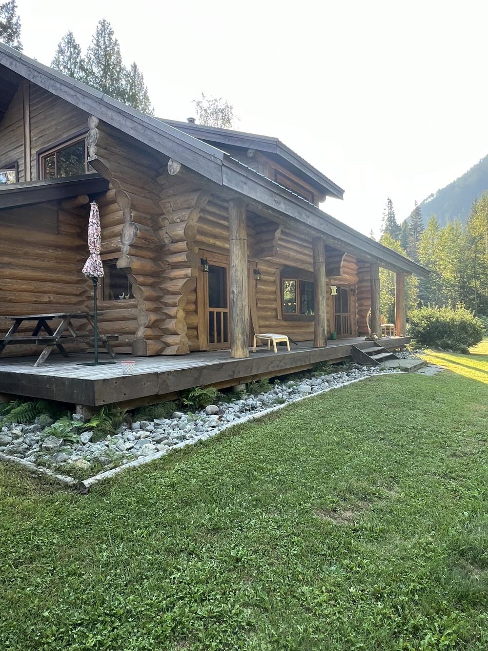 The cabin on the meadows in Pemberton